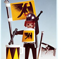 Playmobil - 3332 - Black & Yellow Herald - Detail Playmobil - 3332 - Black & Yellow Herald