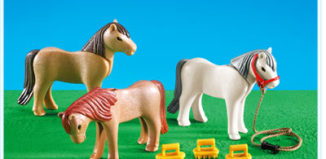 Playmobil - 7435 - 3 Ponis con accesorios