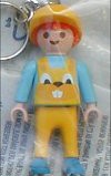 Playmobil - 30790152 - Schlüsselanhänger Kind mit gelbem Anzug