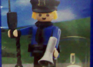Playmobil - 13338-aur - policeman