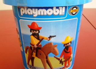 Playmobil - 2111-lyr - Mexicans with Horse