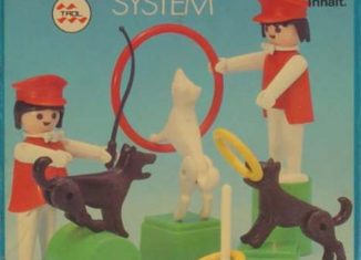 Playmobil - 23.77.2-trol - Circus Dog Act and Trainers