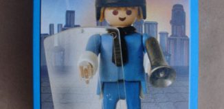 Playmobil - 9300-ant - Policeman