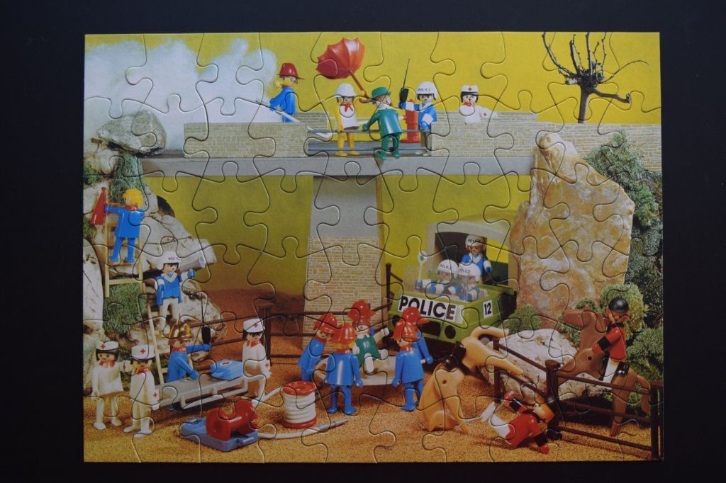 Playmobil 0000 - Puzzle Baustelle und Rettungsaktion mit je 60 Teilen - Zurück