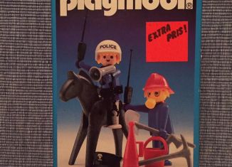 Playmobil - 3921 - firemen + police
