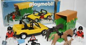 Playmobil - 3134s2 - Car & horse trailer
