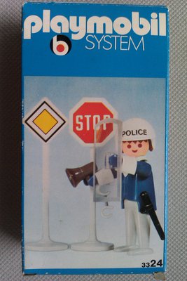 Playmobil 3324v1 - Policeman / 2 road signs - Box