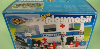 Playmobil - 9002v1-lyr - Krankenwagen