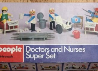 Playmobil - 1740-pla - Doctors and Nurses Super Set