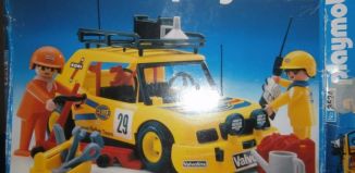 Playmobil - 3524v4 - Rally Car and Crew