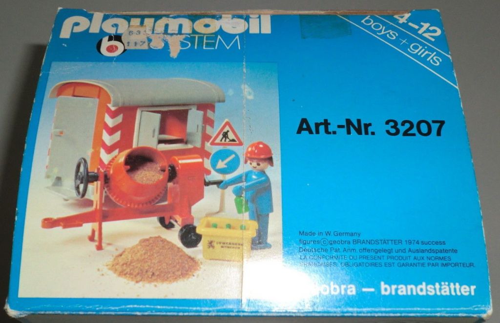 Playmobil 3207s1v2 - Construction Trailer and Cement Mixer - Back