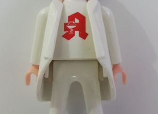 Playmobil - 30804003-ger - Pharmacist Lauer-Fischer with robe - Detail Playmobil - 30804003-ger - Pharmacist Lauer-Fischer with robe