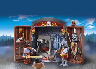 Playmobil - 5637-usa - Knights' Armory Play Box - Detail Playmobil - 5637-usa - Knights' Armory Play Box