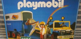 Playmobil - 3851 - Jeep with Horse Trailer