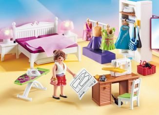 Playmobil - 70208 - Master Bedroom with Interchangeable Dresses
