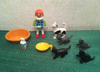 Playmobil Set: 3336-usa - Cat Feeding Time - Klickypedia