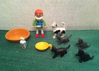 Playmobil - 3336-usa - Cat Feeding Time