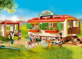 Playmobil - 70510 - Pony Shelter with Mobile Home