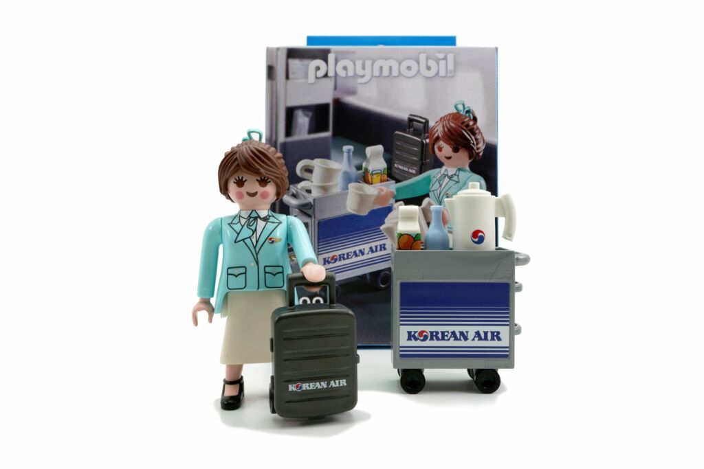 Playmobil 71018-kor - KOREAN AIR Female Flight Attendant - Box