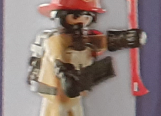 Playmobil - 70732v8 - Feuerwehrmann mit Axt