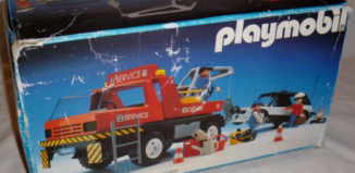 Playmobil - 3961v1 - Red Tow Truck