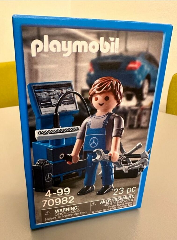 Playmobil 70982 - Original Mercedes-Benz Mechanic - Box