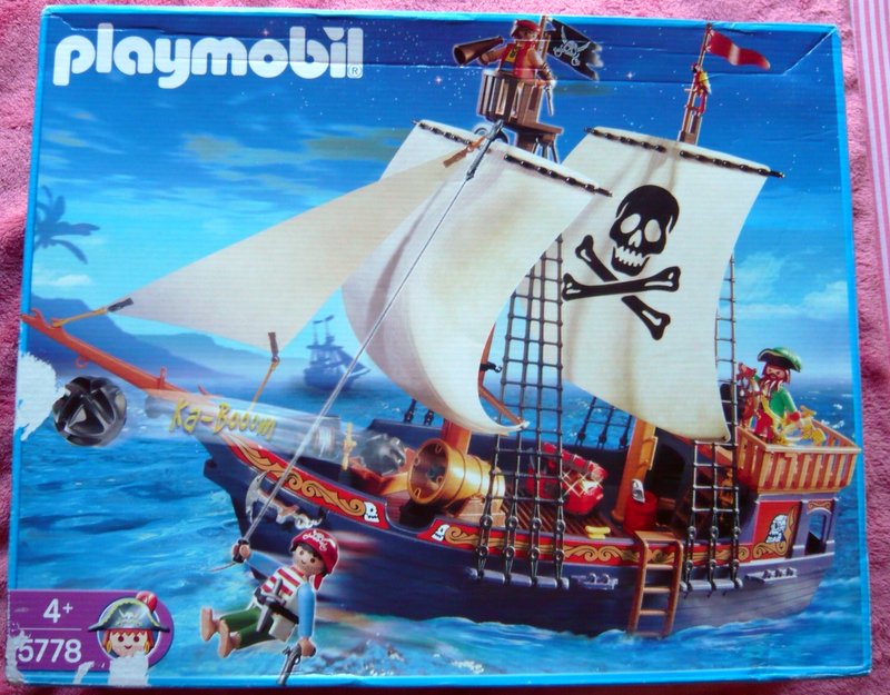Playmobil 5778 - skull pirate ship - Box