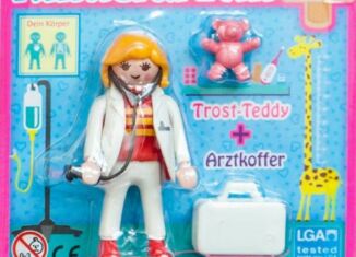 Playmobil - 30790934-ger - Pediatrician with stethoscope