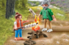 Playmobil - 71513 - Grand-père avec petite fille et feu de camp