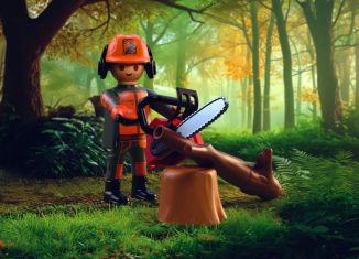 Playmobil - 72150 - Forest Worker with Chainsaw