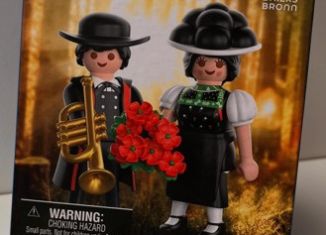 Playmobil - 71927-ger - Black Forest Marie and Hannes