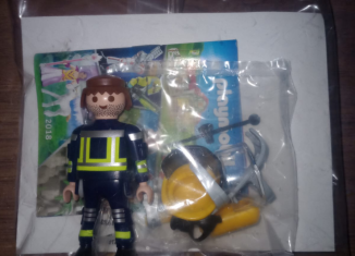 Playmobil - 30799973 - Firefighter with breathing apparatus