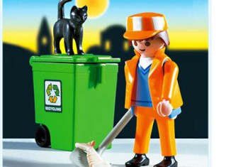 Playmobil - 3196 - Sanitation Man With Broom