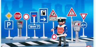 Playmobil - 3273s2 - Policier & panneaux de signalisation