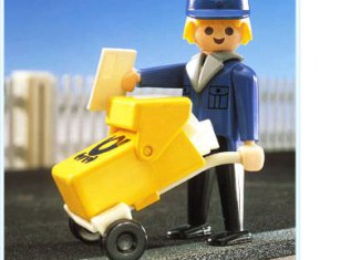 Playmobil - 3309 - Postal Worker