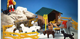 Playmobil - 3412 - Shepherd And Animals