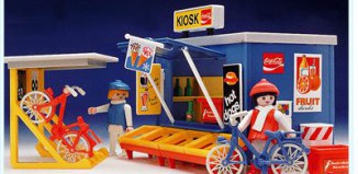 Playmobil - 3418 - Kiosk And Bicyclists