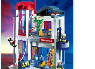 Playmobil - 3885 - Fire Station with Hose Tower - Detail Playmobil - 3885 - Fire Station with Hose Tower