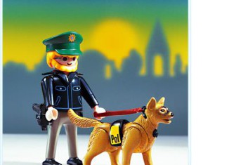 Playmobil - 3984 - Policeman with Tracking Dog