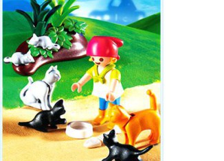Playmobil - 4493 - Girl with Cats