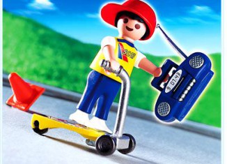 Playmobil - 4636 - Boy on Scooter