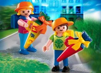 Playmobil - 4686v1 - Child's First Day at School