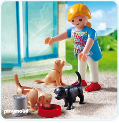 Playmobil Set: 4687 - Woman with Puppies - Klickypedia