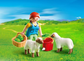 Playmobil - 4765 - Country Woman with Sheep Feed - Detail Playmobil - 4765 - Country Woman with Sheep Feed