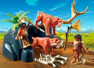 Playmobil - 5102 - Saber-Toothed Cat with Cavemen