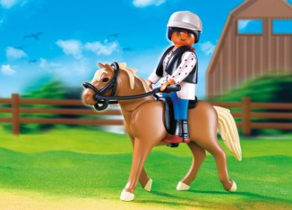 Playmobil - 5109 - Haflinger Horse with Rider and Stable