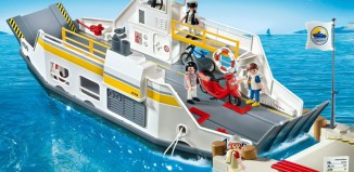 Playmobil - 5127 - Car Ferry with Passengers