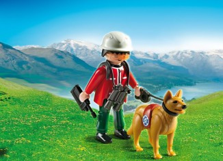 Playmobil - 5431 - Mountain Rescuer with Search Dog