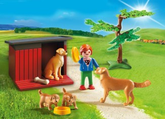 Playmobil - 6134 - Golden Retrievers with Toy